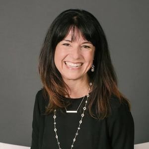 Meet your Posher, Holly